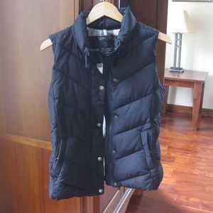 Gap, Black Puffer Vest Size S